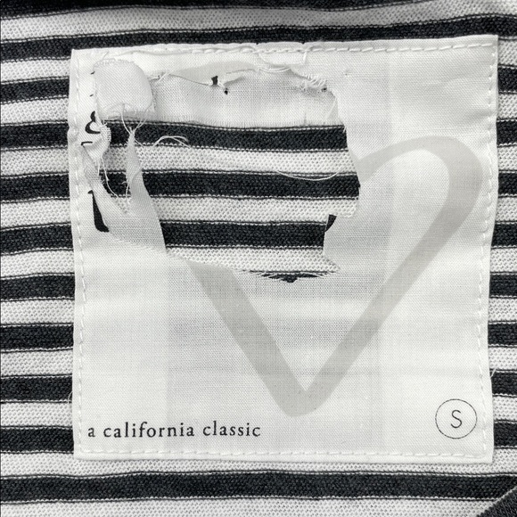 NEW Frank & Eileen S 100% Cotton White/Gray Striped Curve Hem Tank Top USA - Picture 4 of 9